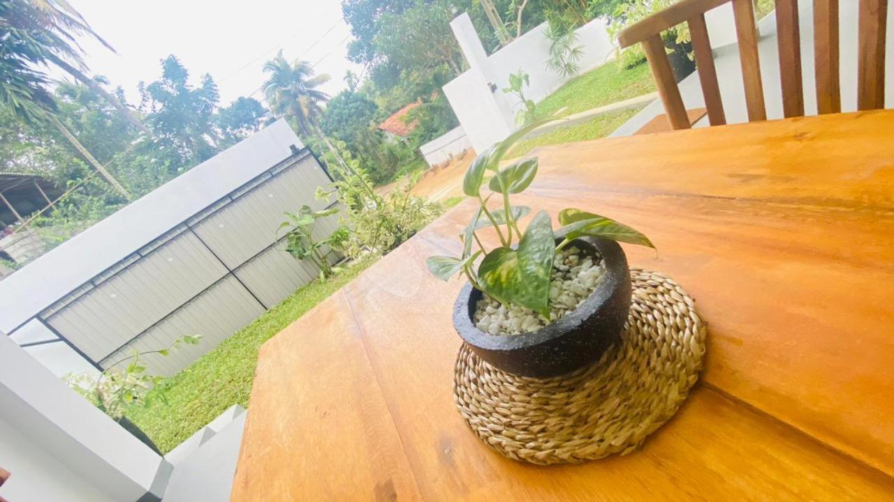 Bunty Villa Talalla South Exterior foto